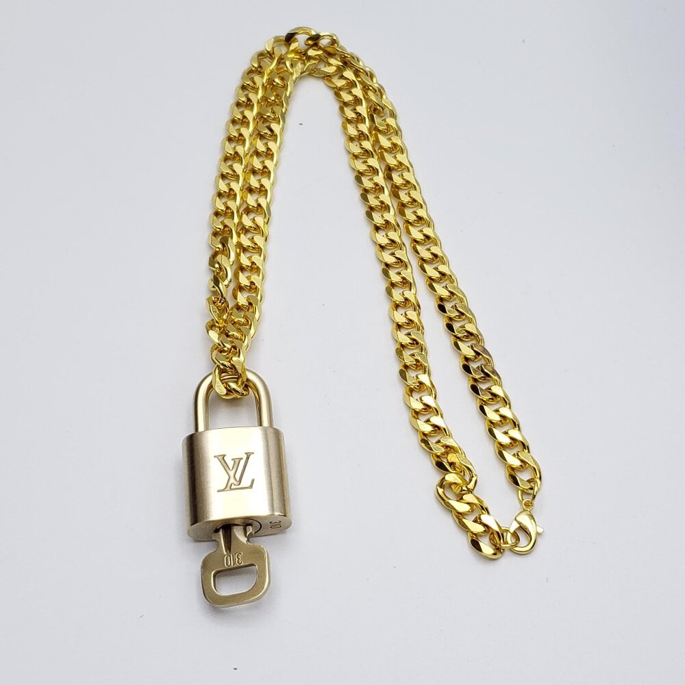 Stainless Steel Gold-Plated Necklace with Authentic Louis Vuitton Padlock - Picture 7 of 11